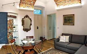 Casa Del Conte Massimiliano Roero